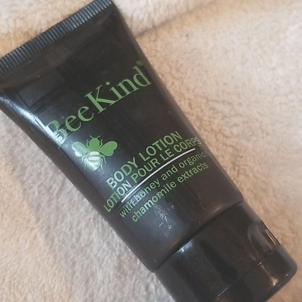 4/25 bundle item. Gilchrist & Soames Bee Kind Body Lotion